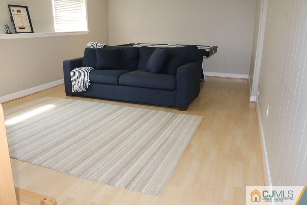 21 Merker Drive Edison, NJ 08837 - Photo 21 of 25 Gallery Image 21