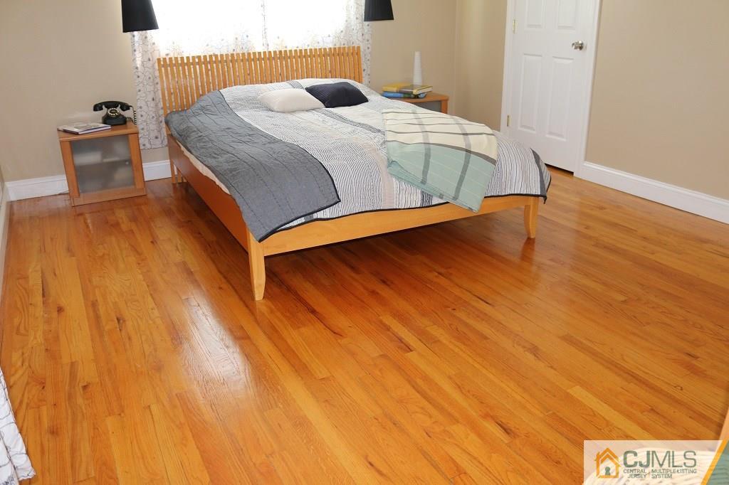 21 Merker Drive Edison, NJ 08837 - Photo 6 of 25 Gallery Image 6