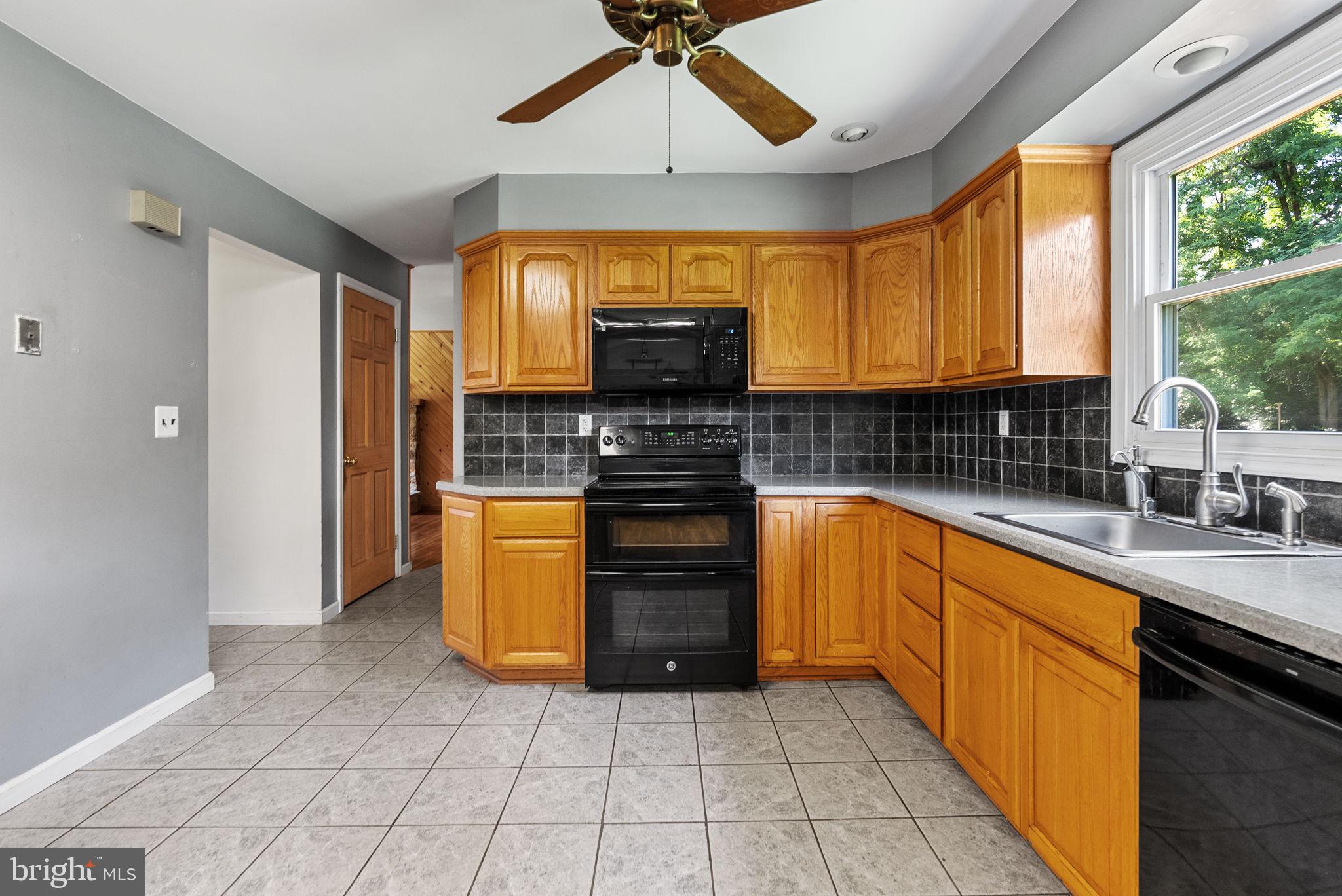 844 Meadowview Road Kennett Square, PA 19348 - Photo 13 of 38 Gallery Image 13