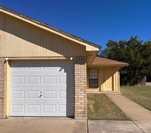 $1,395 | 841 White Rock Street, Unit 843, Saginaw, TX 76179