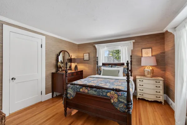 $1,395,000 | 188 Kensington Road, Hampton Falls, NH 03844