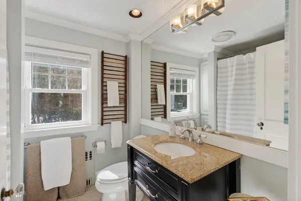 $1,395,000 | 188 Kensington Road, Hampton Falls, NH 03844