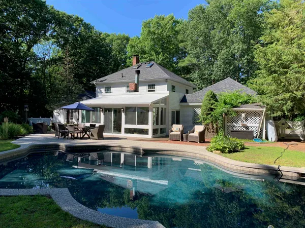 $1,395,000 | 188 Kensington Road, Hampton Falls, NH 03844