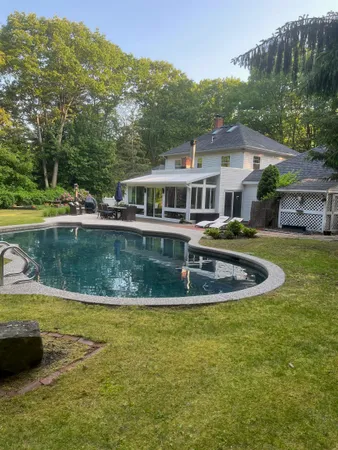 $1,395,000 | 188 Kensington Road, Hampton Falls, NH 03844