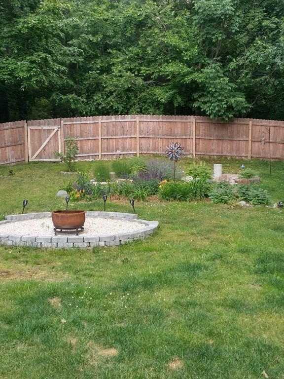 80 King Street Hanover, MA 02339 - Photo 3 of 39