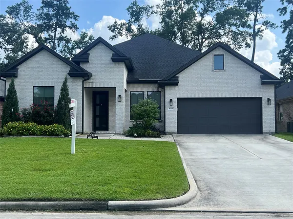 $449,000 | 8310 Cross Country Drive, Humble, TX 77346