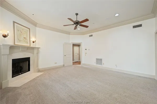 $915,000 | 9307 Lake Forest Court South, College Station, TX 77845