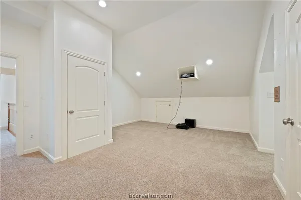 $915,000 | 9307 Lake Forest Court South, College Station, TX 77845