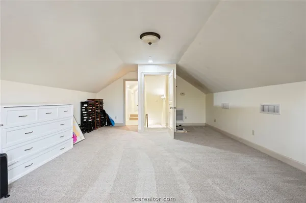 $915,000 | 9307 Lake Forest Court South, College Station, TX 77845