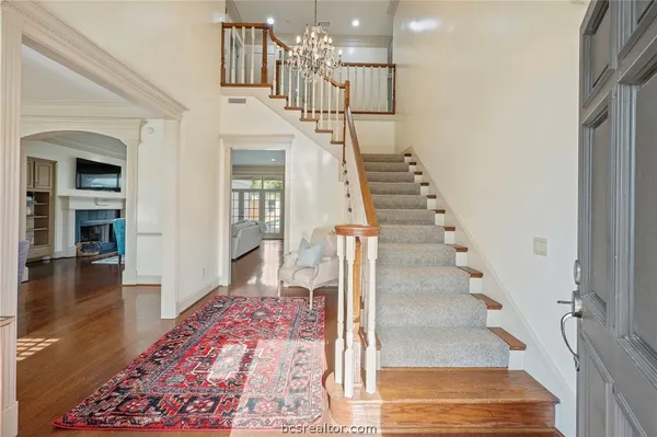 $915,000 | 9307 Lake Forest Court South, College Station, TX 77845