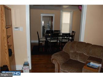 42 Golf Road Upper Darby, PA 19082 - Photo 4 of 12 Dining Room