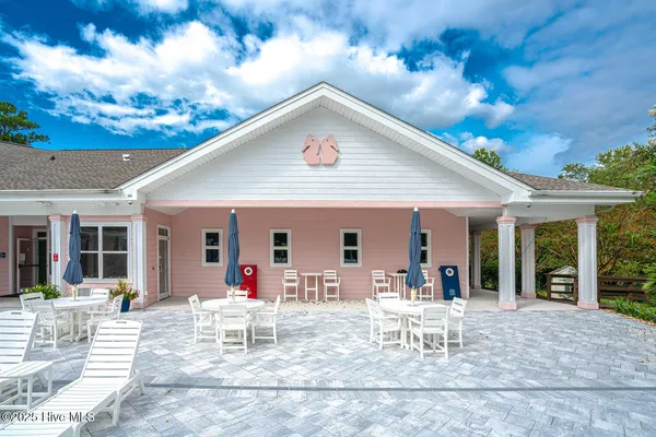 $629,777 | 725 Bermuda Walk, Sunset Beach, NC 28468