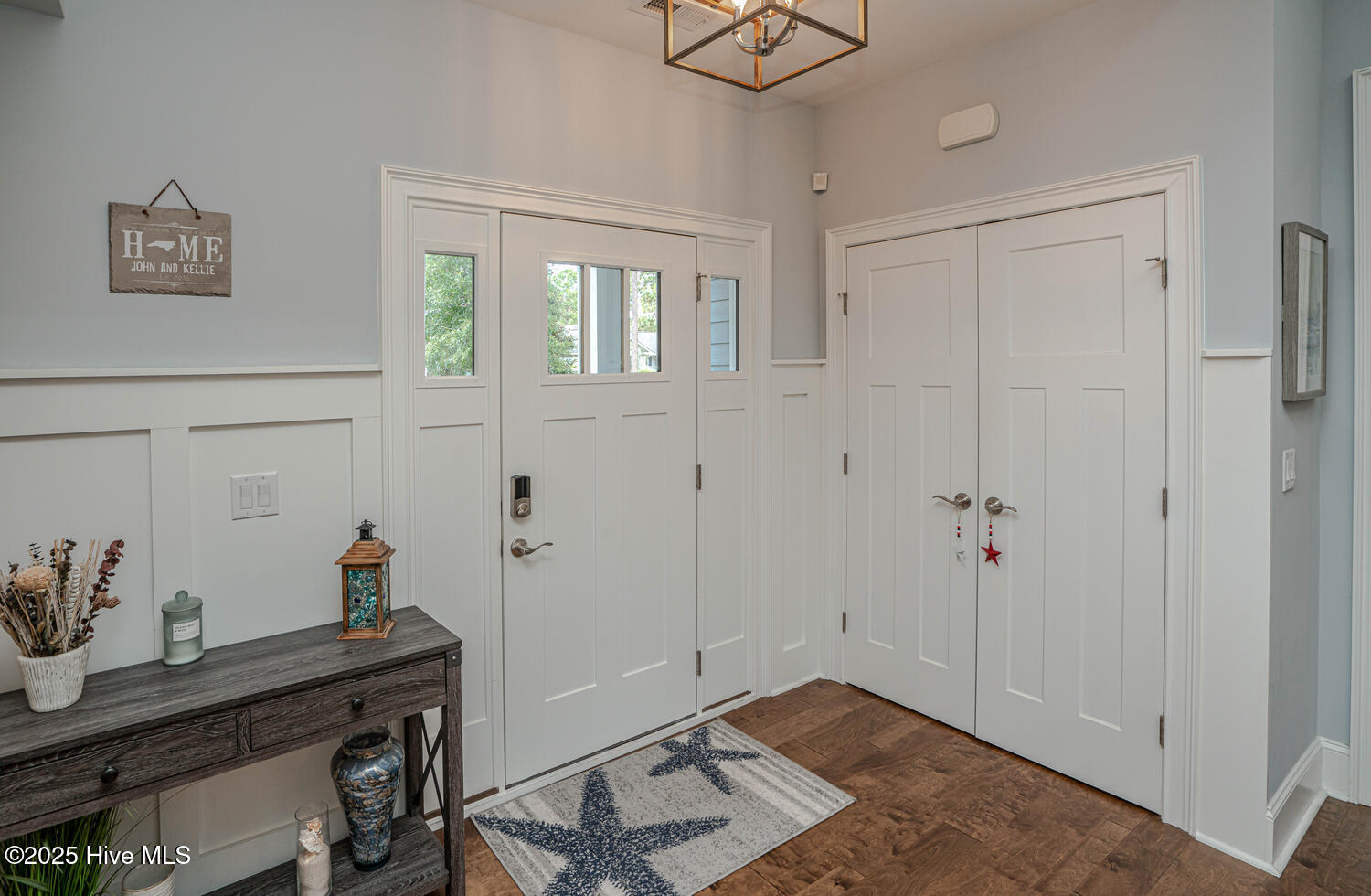 725 Bermuda Walk Sunset Beach, NC 28468 - Photo 5 of 74 foyer