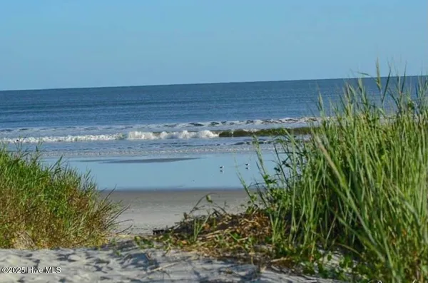 $629,777 | 725 Bermuda Walk, Sunset Beach, NC 28468