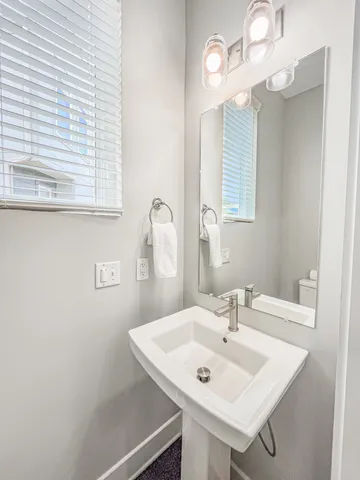 $4,500 | 2410 Meharry Boulevard, Unit 10, Nashville, TN 37208