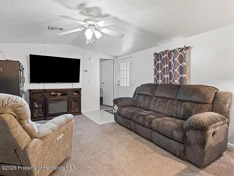 12222 Beagle Road Hudson, FL 34667 - Photo 5 of 29 dfa329ea0274b5ac5d6663b8af83aed7-cc_ft_7