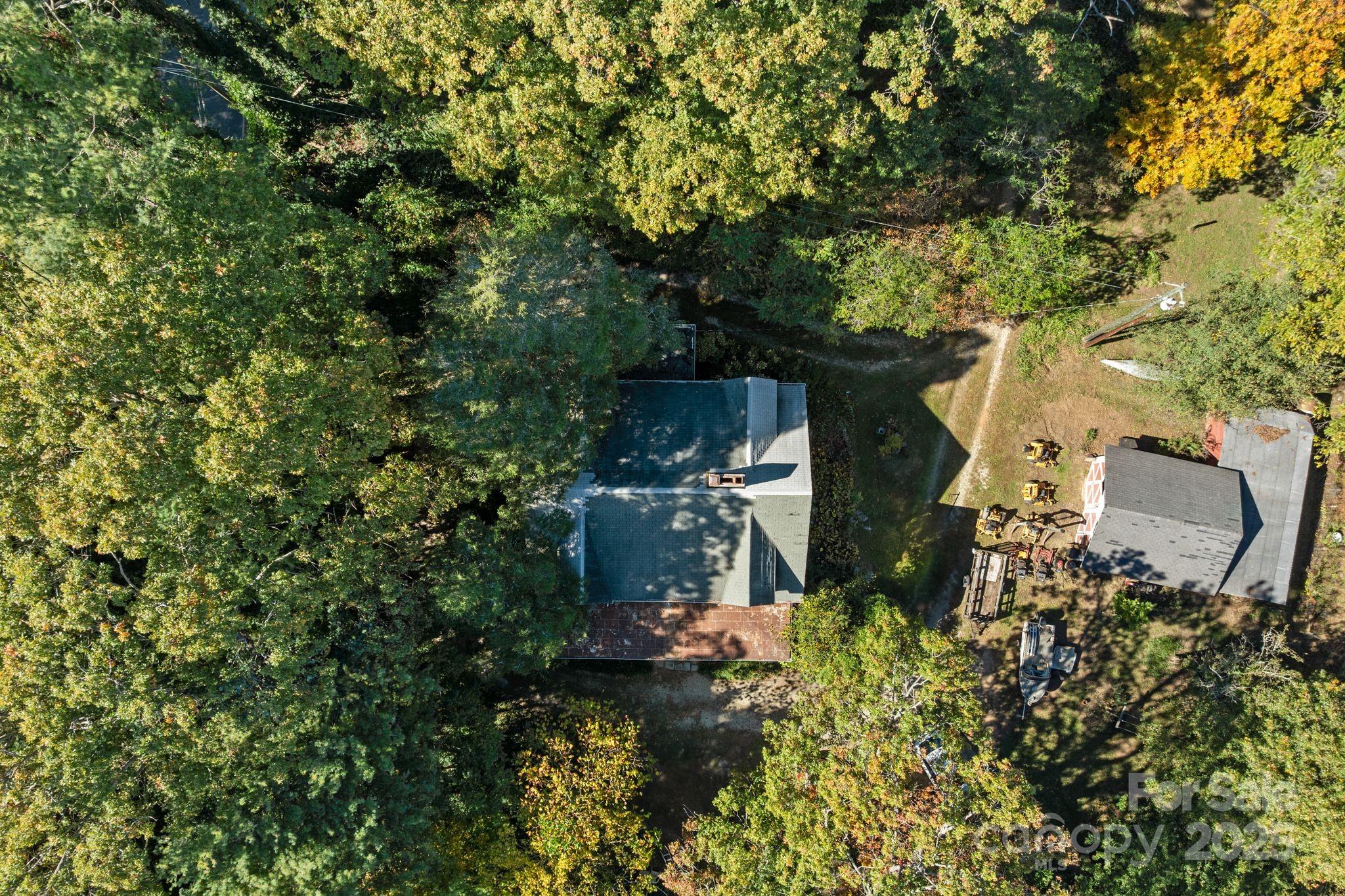 414 Beaucatcher Road Asheville, NC 28805 - Photo 28 of 34 a view of a yard with plants