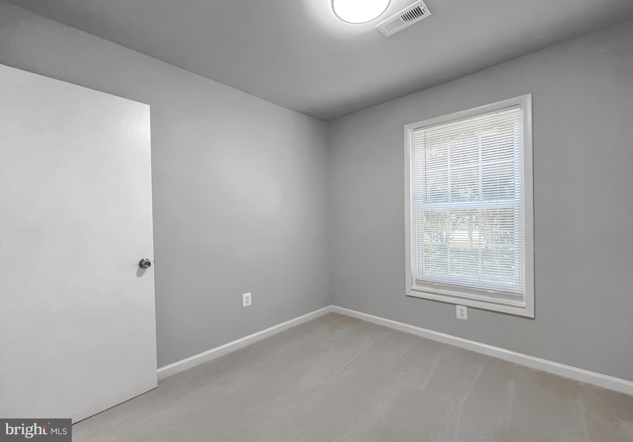 29810 Washington Road Mechanicsville, MD 20659 - Photo 37 of 44 an empty room with a window