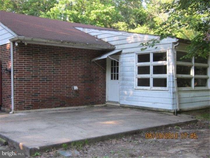 4 Phillips Road Mount Laurel, NJ 08054 - Photo 2 of 19