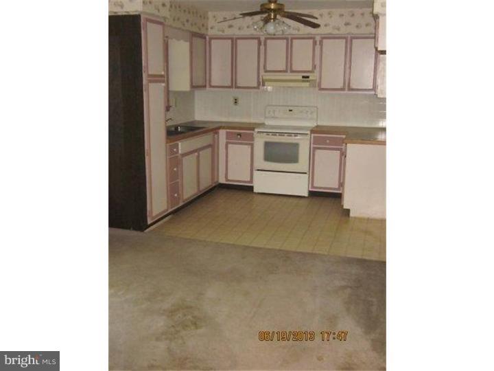 4 Phillips Road Mount Laurel, NJ 08054 - Photo 5 of 19