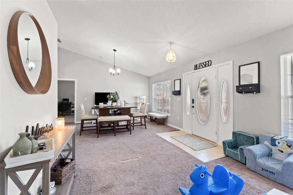 15335 Fleetwood Road Weeki Wachee, FL 34614 - Photo 9 of 40