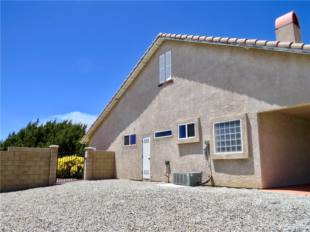 7445 El Manor Road Hesperia, CA 92344 - Photo 68 of 71 Gallery Image 68
