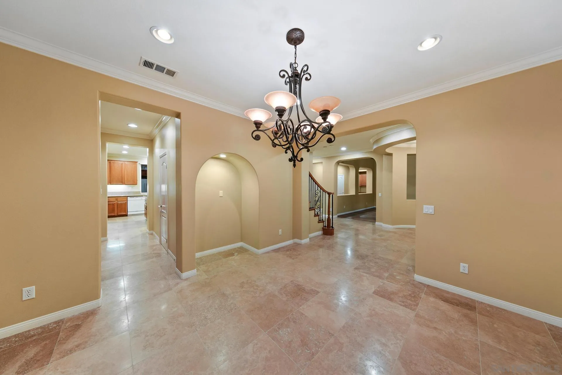 624 Ridgemont Circle Escondido, CA 92027 - Photo 14 of 71