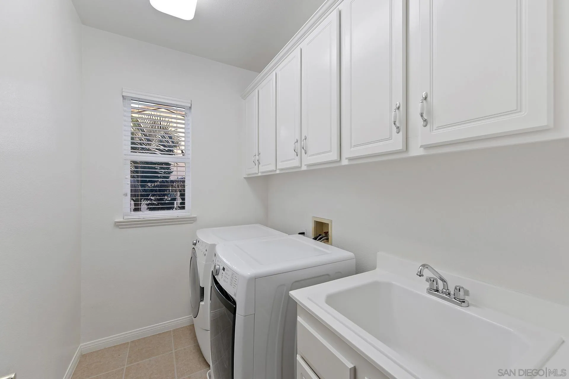 624 Ridgemont Circle Escondido, CA 92027 - Photo 57 of 71