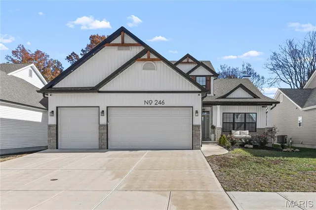 $449,900 | 246 Wolf Pack Drive, Imperial, MO 63052
