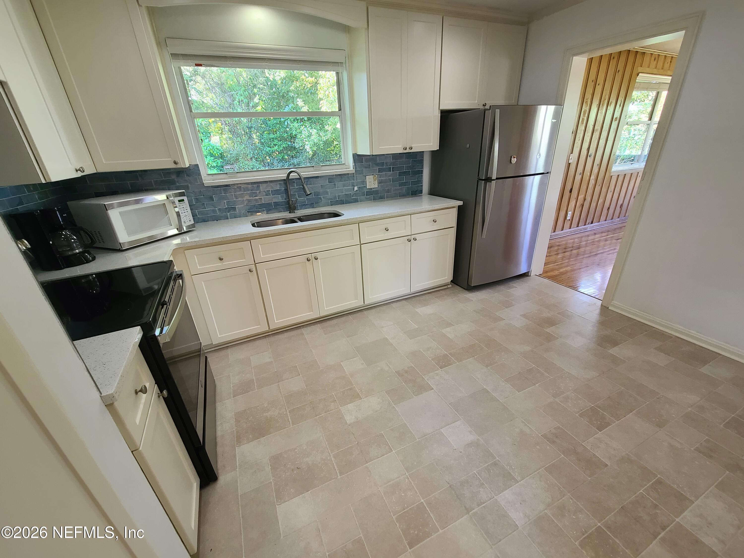 4512 Ish Brant Road West Jacksonville, FL 32210 - Photo 8 of 45 20241102_134442