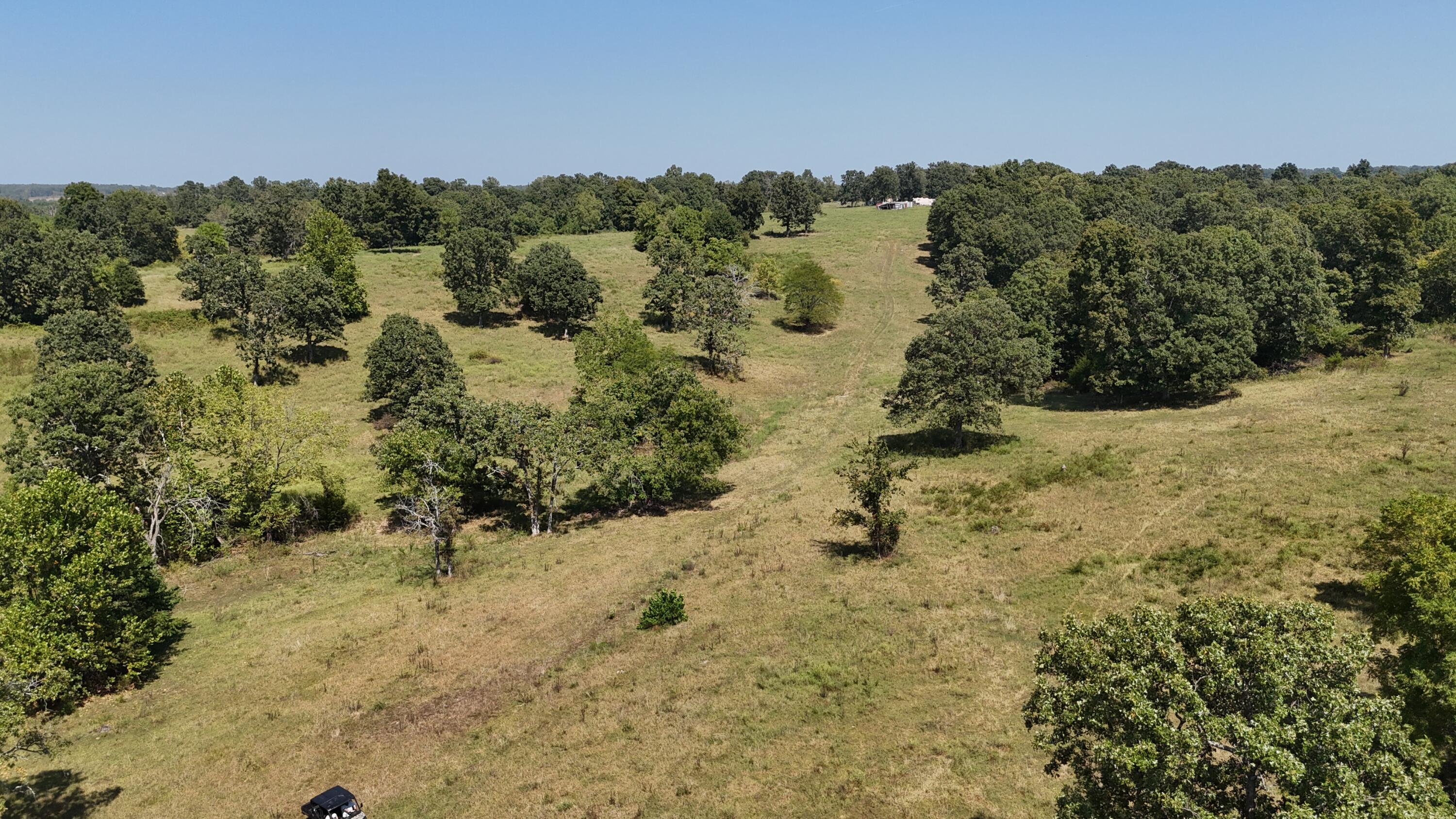 24770 Juniper Road Lebanon, MO 65536 - Photo 8 of 28 DJI_20250904141829_0149_D