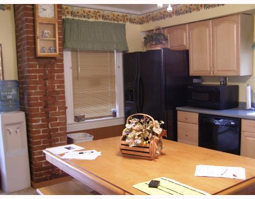 678 Amity Ridge Road Amity, PA 15311 - Photo 4 of 8 Kitchen.