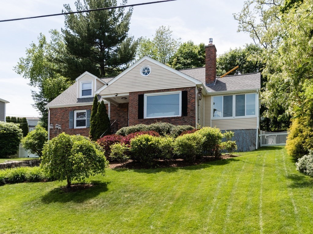 36 Robinhood Road Winchester, MA 01890 - Photo 29 of 37 Gallery Image 29