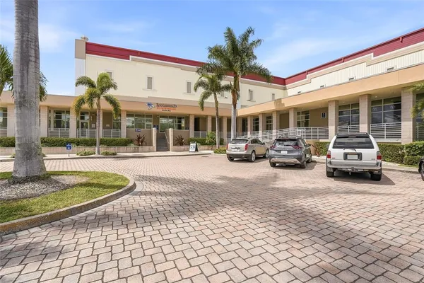 $4,400 | 3162 Moorings Drive South, St. Petersburg, FL 33712