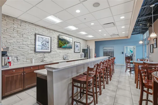 $4,400 | 3162 Moorings Drive South, St. Petersburg, FL 33712