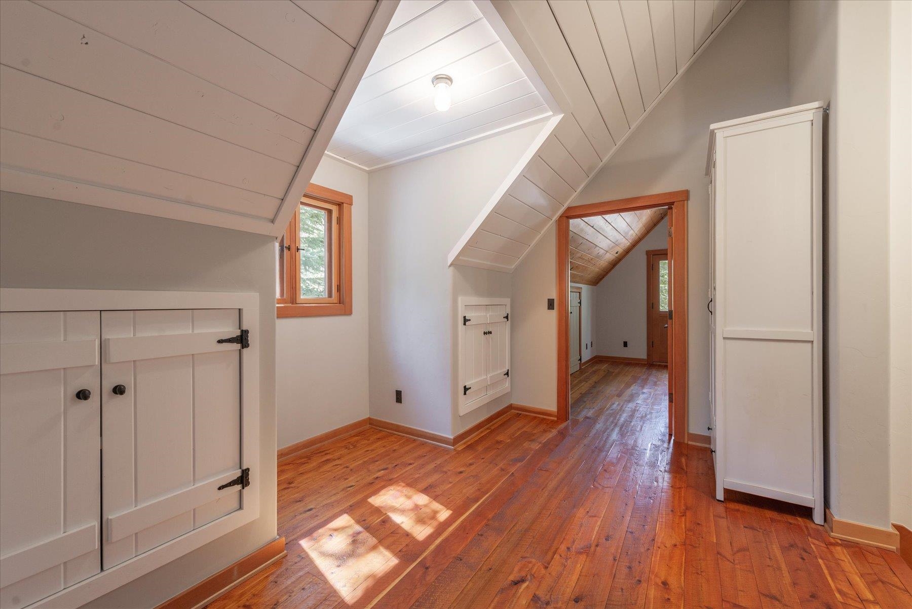 11682 Chalet Road Truckee, CA 96161 - Photo 8 of 21 Gallery Image 8