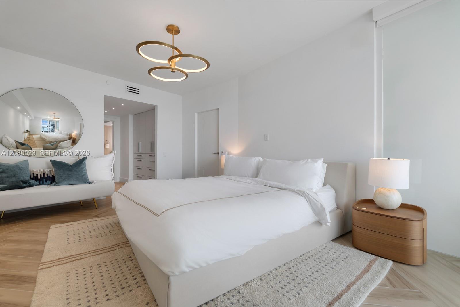 450 Alton Road, Unit 2505 Miami Beach, FL 33139 - Photo 12 of 26 Gallery Image 12