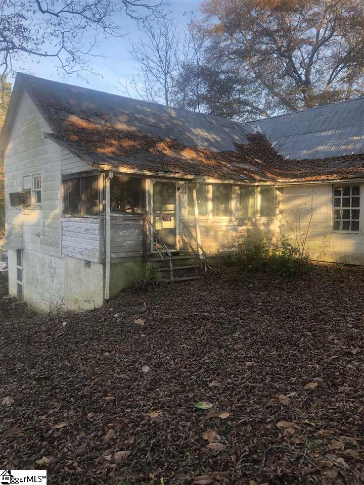 306 Old Seneca Road Six Mile, SC 29682 - Photo 4 of 7 Gallery Image 4