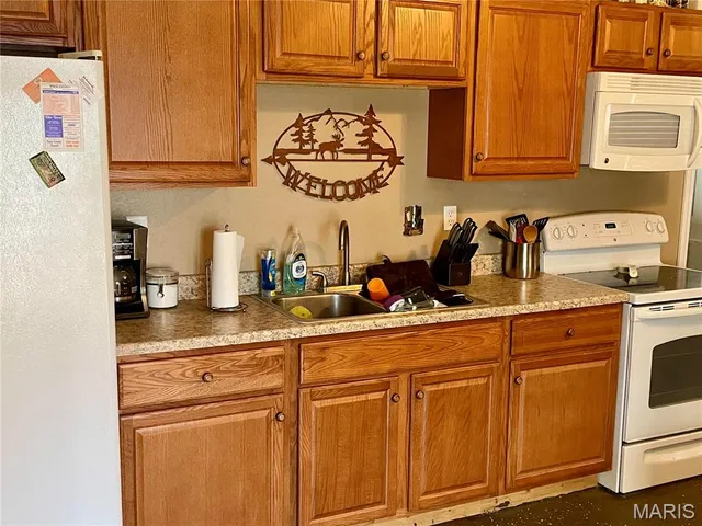 $249,000 | 12 Hwy 15 Edina Mo 63537, Edina, MO 63537