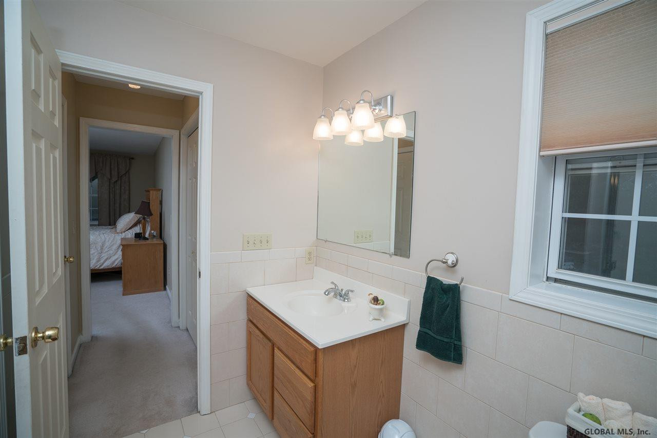 11 Meadow Road Rexford, NY 12148 - Photo 13 of 25 Photo 13