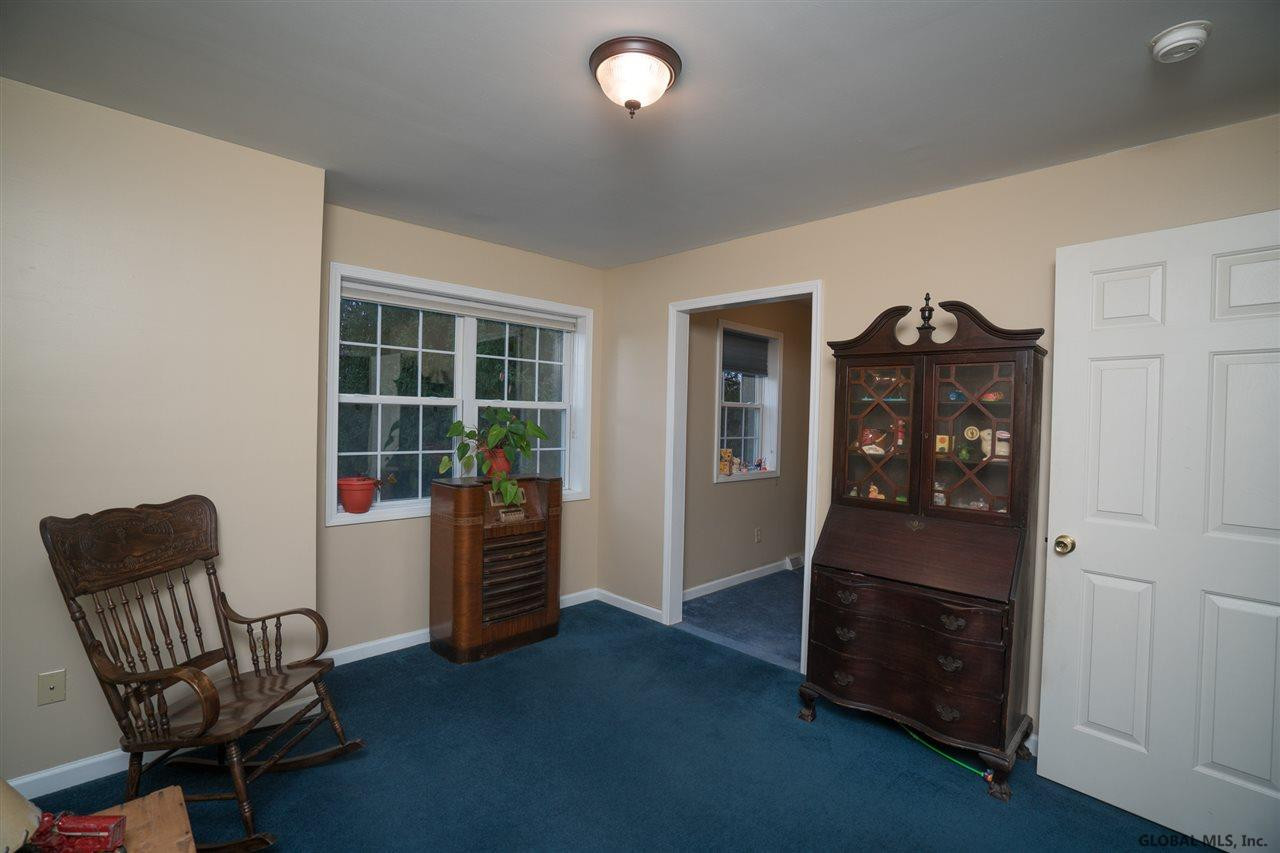 11 Meadow Road Rexford, NY 12148 - Photo 18 of 25 Photo 18