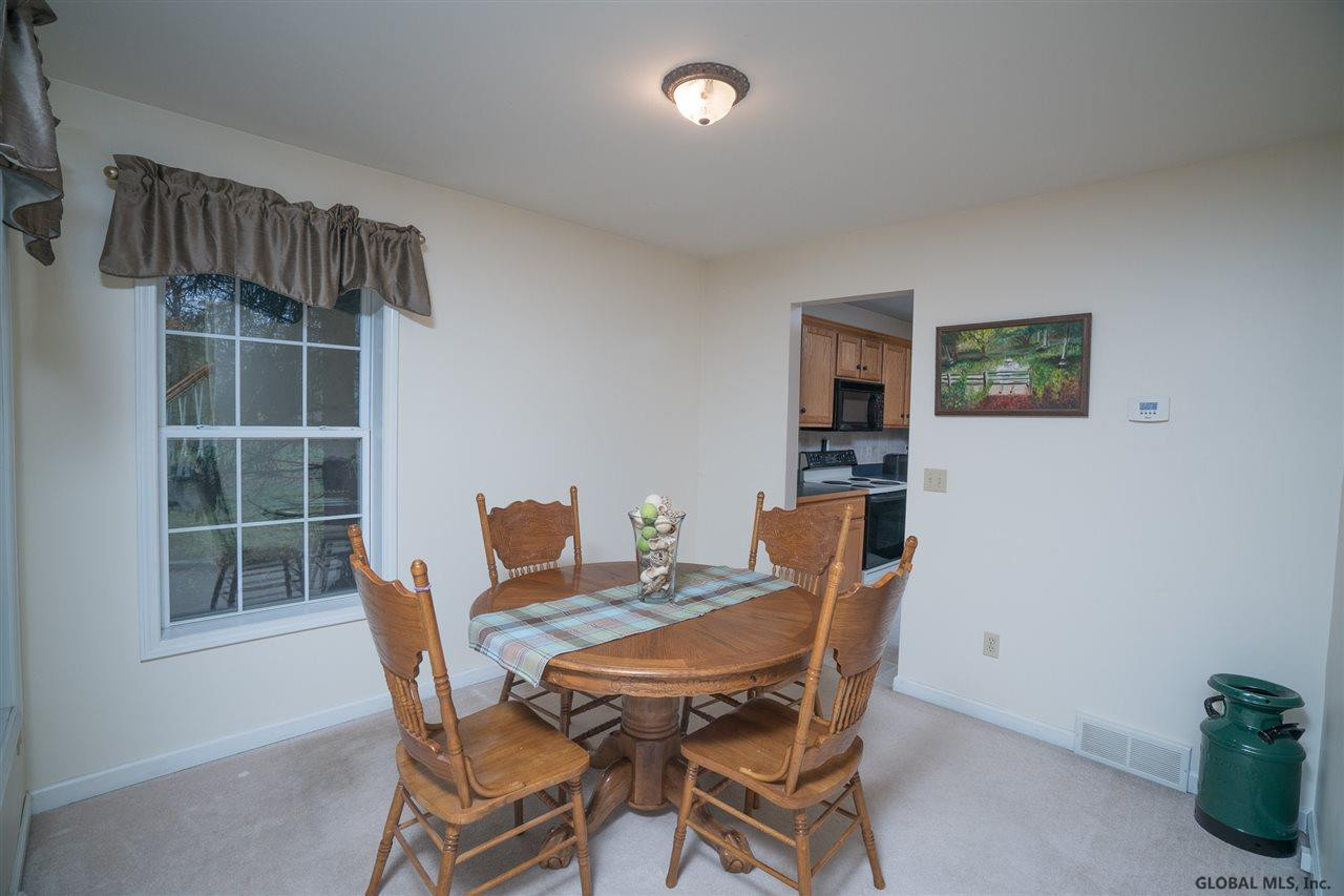 11 Meadow Road Rexford, NY 12148 - Photo 3 of 25 Photo 3