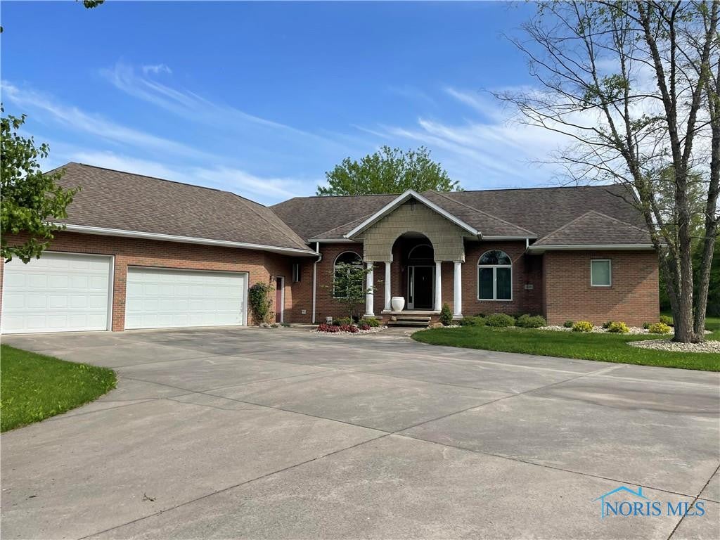 1407 Brookside Drive Fostoria, OH 44830 - Photo 1 of 30 Gallery Image 1