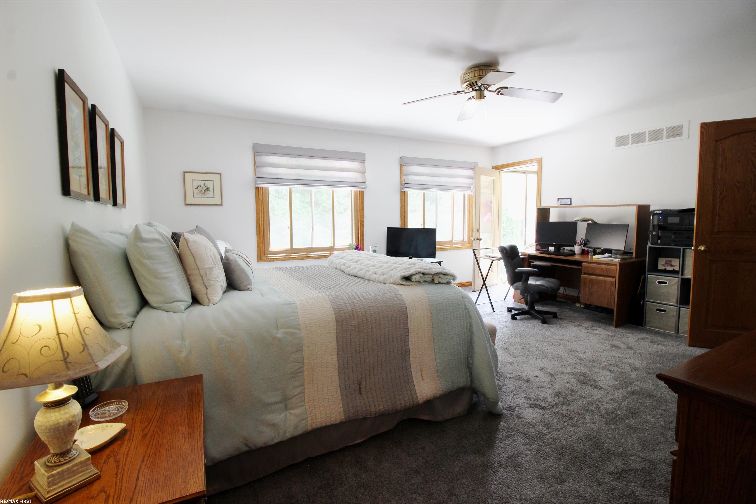 2391 Rochelle Park Drive Rochester Hills, MI 48309 - Photo 20 of 29