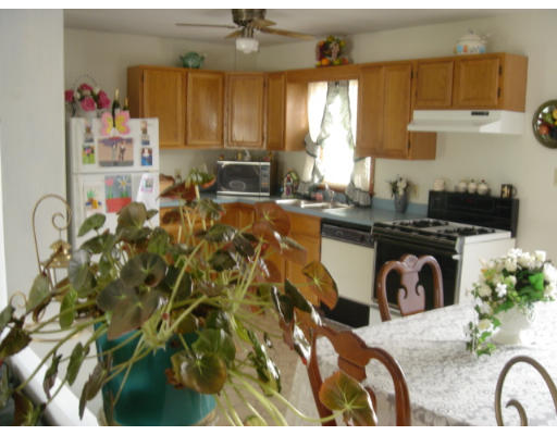 262 Hawthorne Street Fall River, MA 02721 - Photo 8 of 10 Gallery Image 8