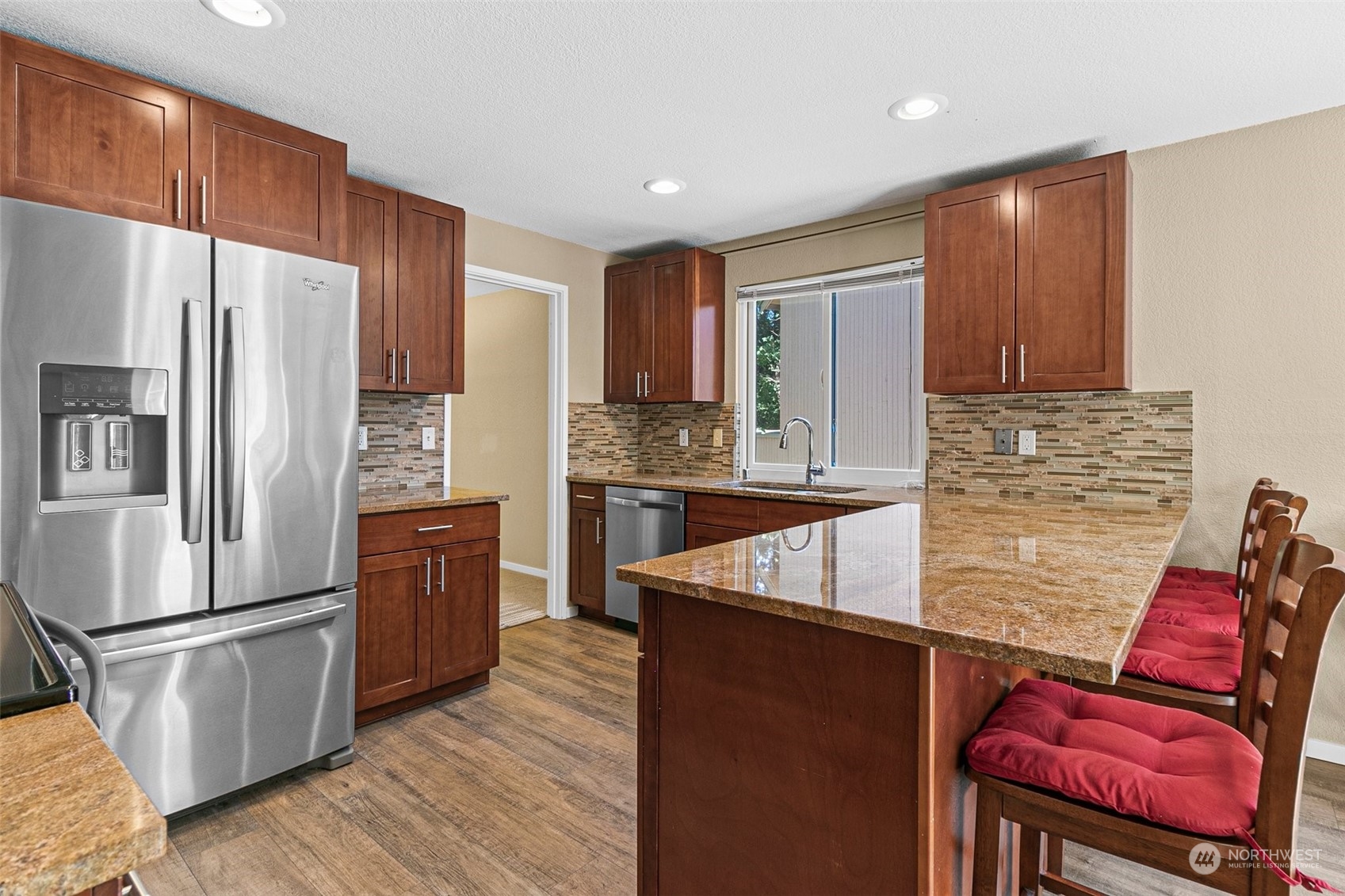 2956 Kennewick Place Northeast Renton, WA 98056 - Photo 8 of 35 Gallery Image 8