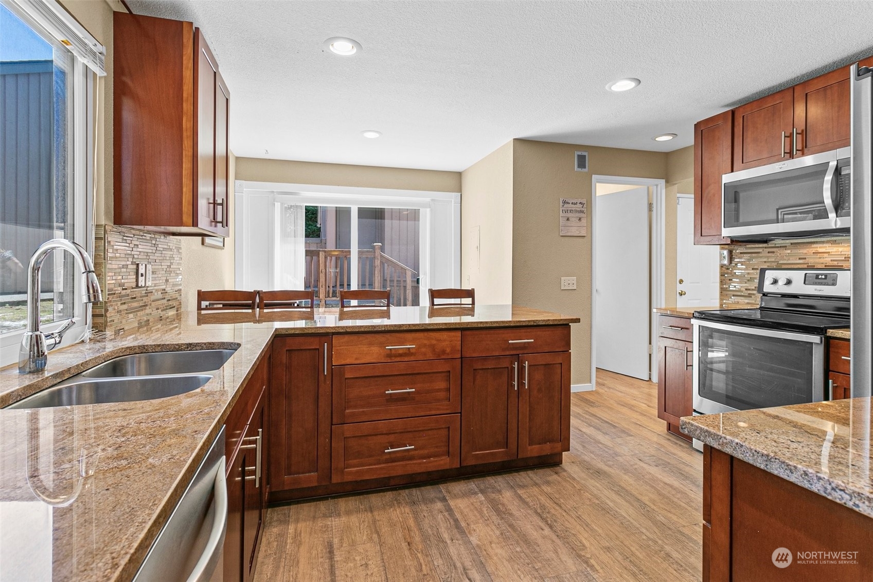 2956 Kennewick Place Northeast Renton, WA 98056 - Photo 9 of 35 Gallery Image 9