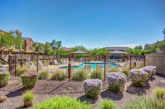 $385,000 | 2725 East Mine Creek Road, Unit 1010, Phoenix, AZ 85024