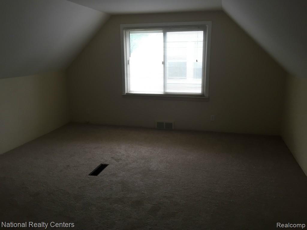18732 Inkster Road Redford, MI 48240 - Photo 17 of 22 2015-05-19 10.56
