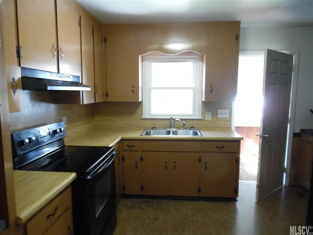 212 Lineberger Road Conover, NC 28613 - Photo 12 of 18 Gallery Image 12